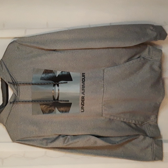 Under Armour Other - Under Armour cold gear hoodie